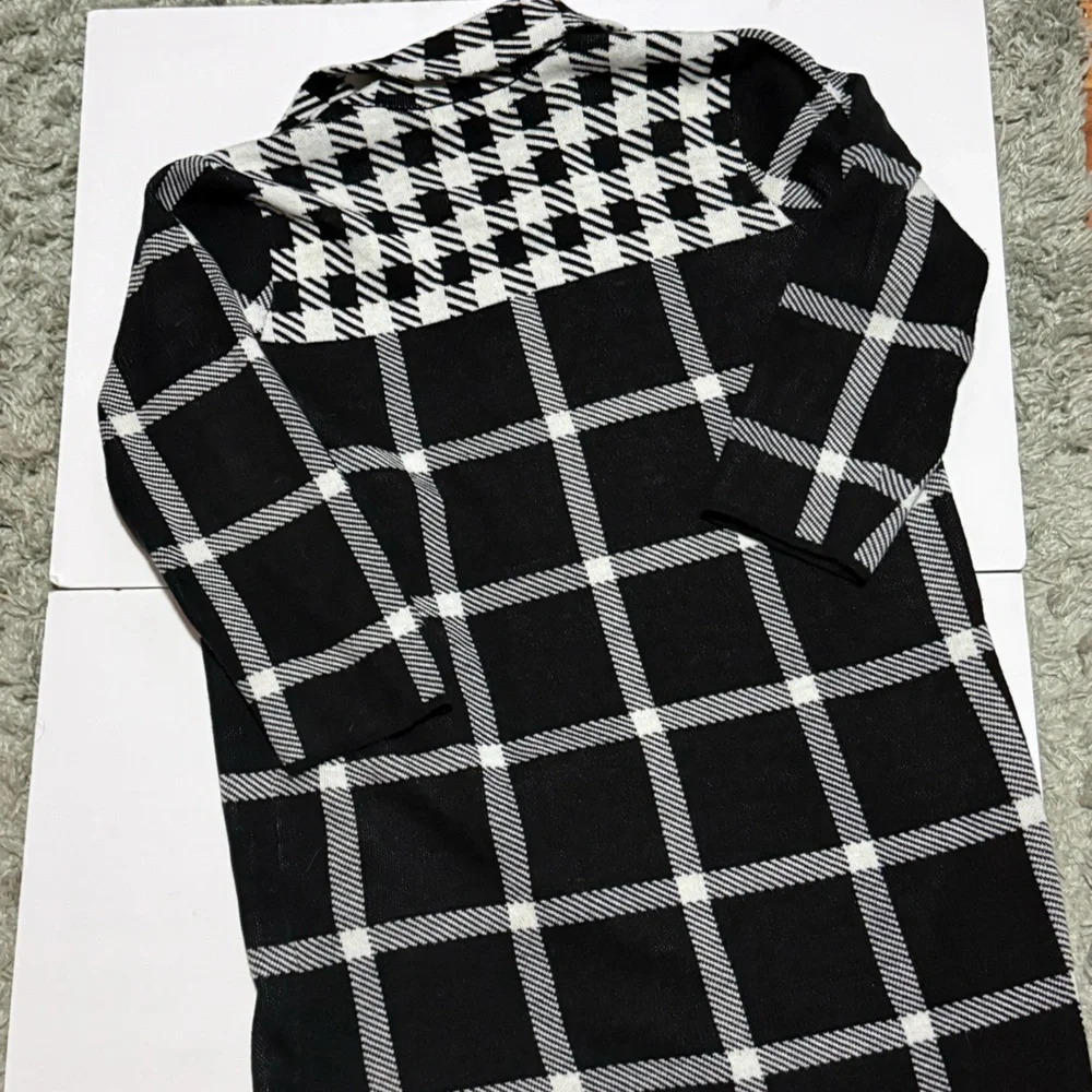 Kasper Women's Houndstooth Black & White Notch Collar Open-Front Sweater Size 1X - Picture 4 of 9